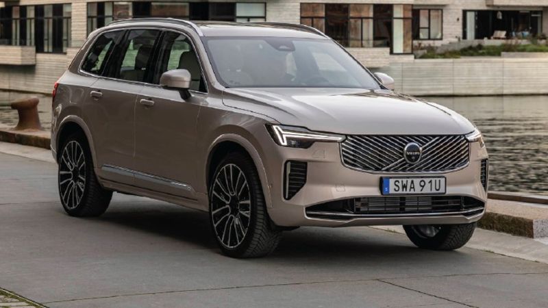 Volvo SUV ve Elektrifikasyon Odağında Büyüyor