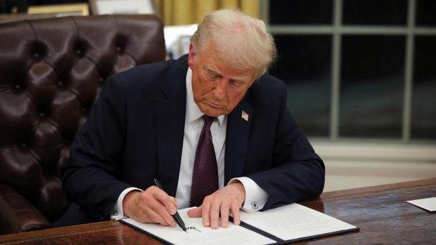 Trump'tan bazı toplu iş sözleşmelerini engelleyen kararname