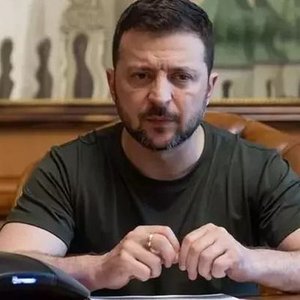 Zelenskiy: Londra'da Çarşamba koşulsuz ateşkes görüşülecek