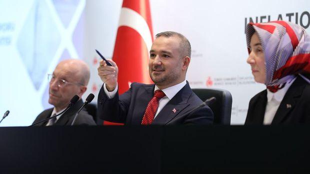 TCMB Başkanı Karahan: Dezenflasyon devam ediyor ancak riskler canlı