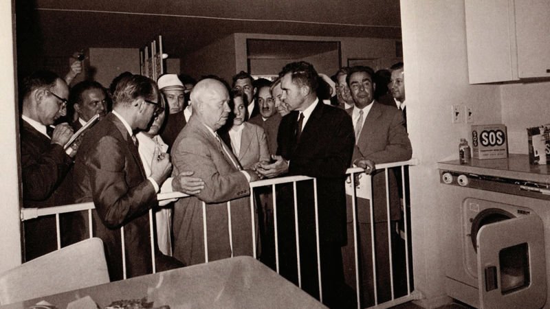 Trump’ın Gümrük Vergileri Gerçek Amerikan Rüyasını Tehdit Ediyor