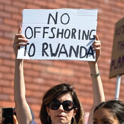 Trump Göçmenleri Ruanda’ya Yollamak İstiyor