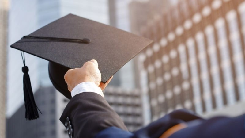 Yeni Mezunlar İçin Zorlu İş Piyasası ABD Ekonomisi’nin Durumunu Gösteriyor