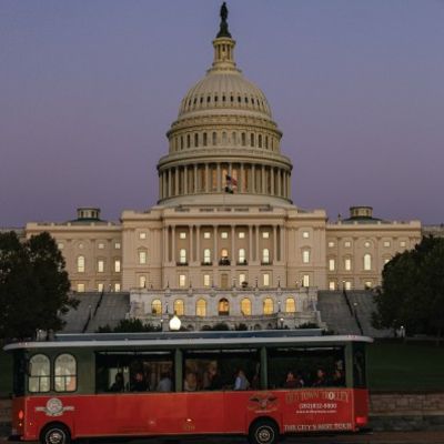 ABD’de Kapanma Krizi: Trump’ın Resti Amerika’yı Kilitledi