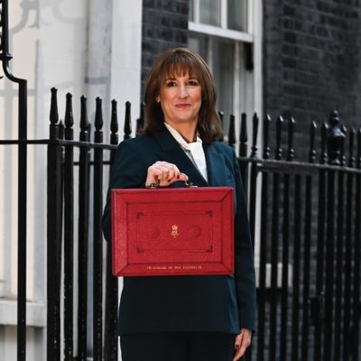 İngiltere’nin Yeni Mali Yol Haritası