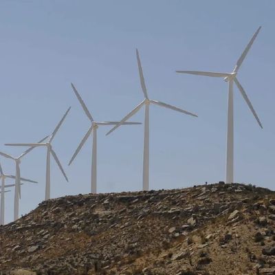 Nükleer Enerji ile Fosil Yakıt Çıkarları Yenilenebilir Enerjiye Karşı Güçlerini Birleştiriyor