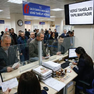 Bütçenin Zorlandığı 2025'te Vergi 10 Trilyon Lirayı Geçti