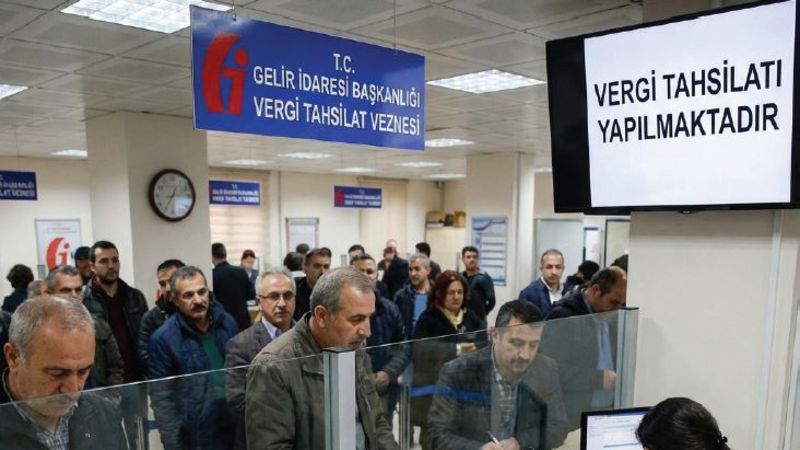 Bütçenin Zorlandığı 2025'te Vergi 10 Trilyon Lirayı Geçti