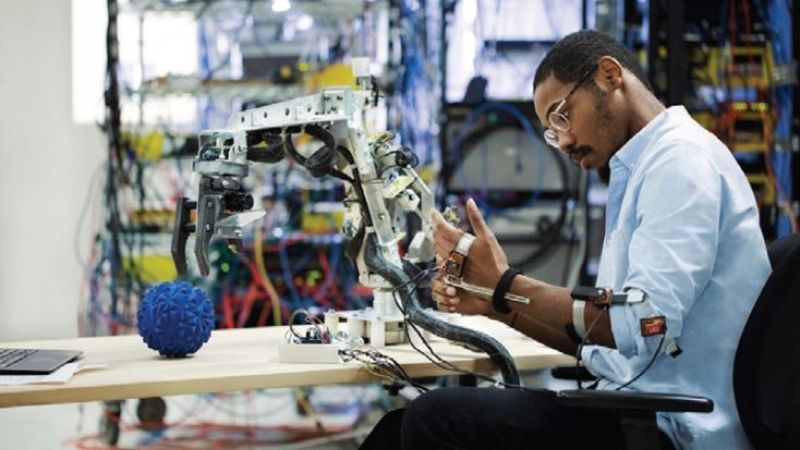 Lale Devrinden Buhran Dönemine: Intel