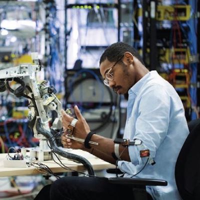 Lale Devrinden Buhran Dönemine: Intel