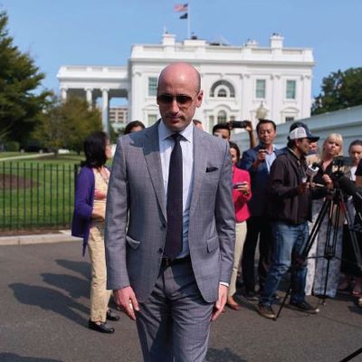 Stephen Miller Beyaz Saray’da Kendi Amerika Vizyonunu Gerçeğe Dönüştürüyor