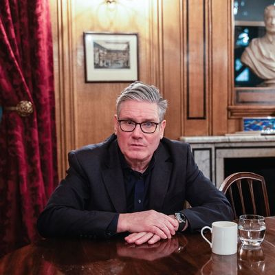 İngiltere’de Liderlik Krizi Derinleşiyor