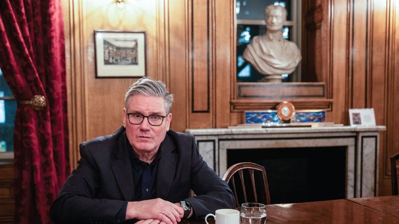 İngiltere’de Liderlik Krizi Derinleşiyor