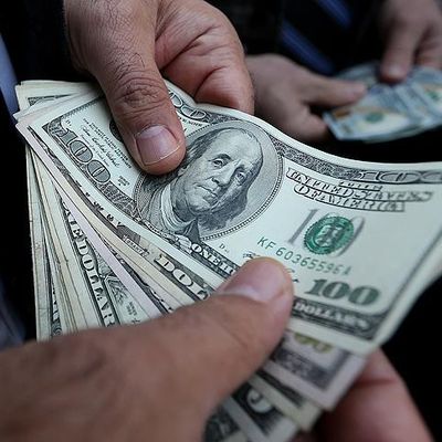 Zayıf Dolar: Denge Arayışı mı, Yeni Risk Alanı mı?