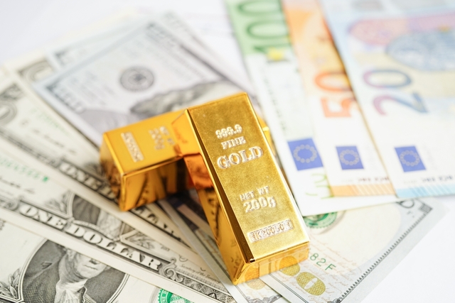 Altın tarihi ralli rekorlarını zorluyor