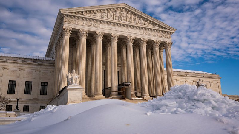 Seçilmiş Meşruiyet ile Kurumsal Meşruiyet Arasında Gümrük Tarifelerinde Yetki Krizi