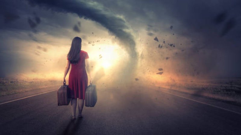 Fırtınada Ayakta Kalma Sanatı: Kadınların Liderlik Sınavı