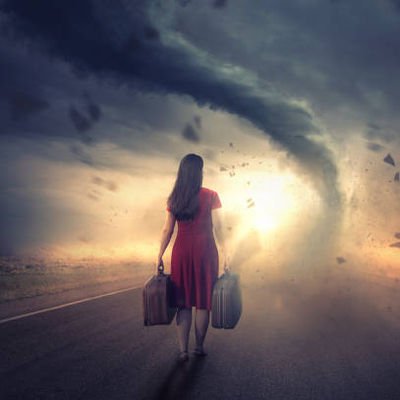 Fırtınada Ayakta Kalma Sanatı: Kadınların Liderlik Sınavı