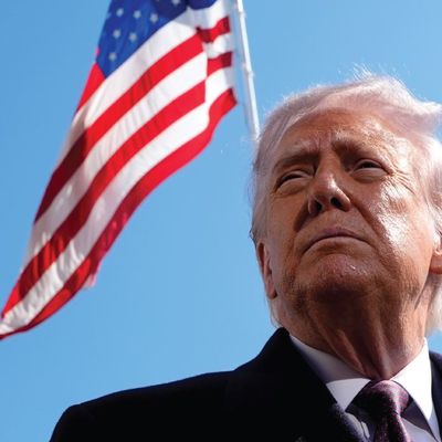 Diplomasiden Bomba Yağmuruna: Trump Neden İran’a Savaş Açtı?