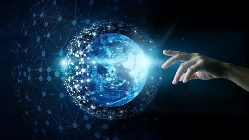 Yeni Çağın Kıt Kaynağı Teknoloji Değil, Yetkin İnsan