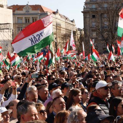 12 Nisan’da Açılacak Sandıklar Yalnızca Macar Halkının Oylarını mı Yansıtacak?