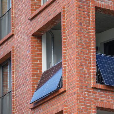 Balkonlarda Çiçek Yerine Güneş Enerjisi
