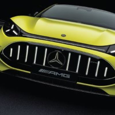 Elektirikli Araçta V8 Keyfi: Mercedes AMG GT 4 Kapı Coupe