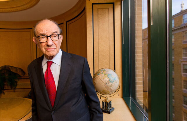 Alan Greenspan'in en çok eleştirilen kararları