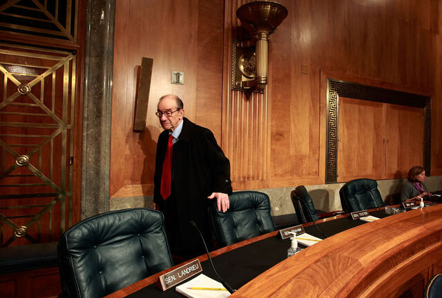 Alan Greenspan'in en çok eleştirilen kararları