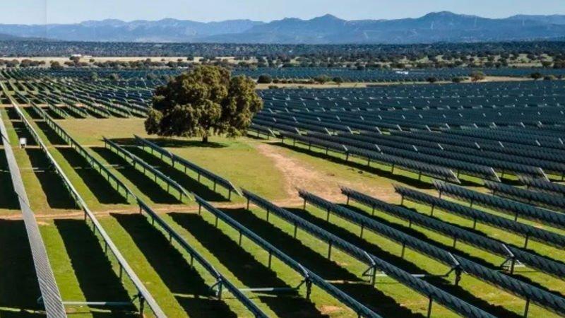 İspanya’nın Güneş ve Rüzgâr Enerjisi Patlaması Yatırımcılar İçin Hayal Kırıklığına Dönüştü