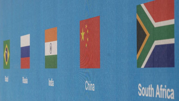BRICS Zirvesi: Ortak Para Değil, Ortak Ödeme Altyapısı 2026-09-18