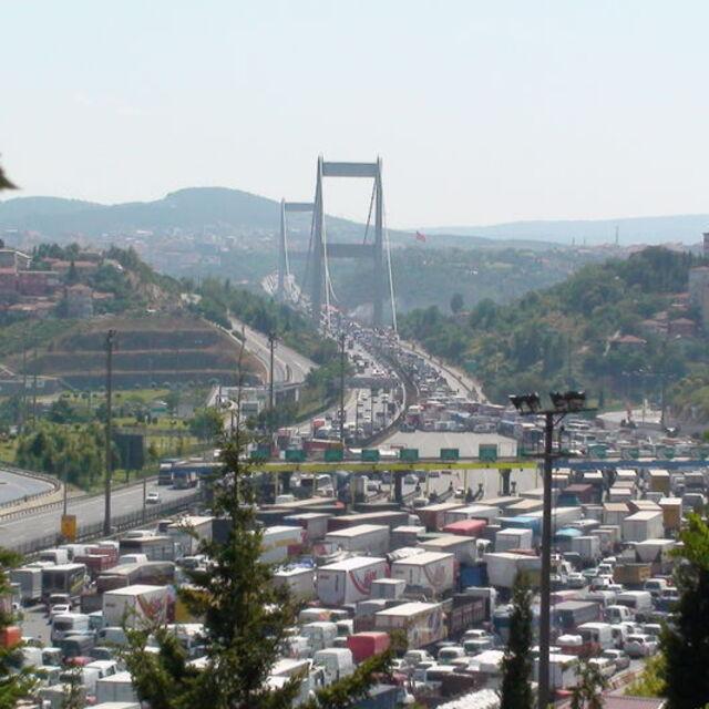 Köprülerden ücretsiz geçiş başladı - 14 yıl önce