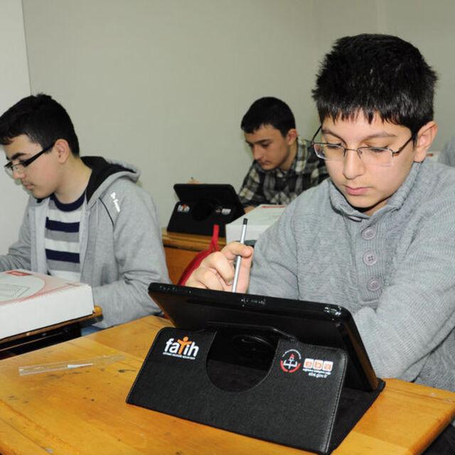 Ergün: Microsoft Fatih Projesi için istekli - 13 yıl önce