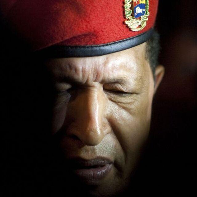Venezuela 7 gün yasta, Maduro Başkan - 13 yıl önce