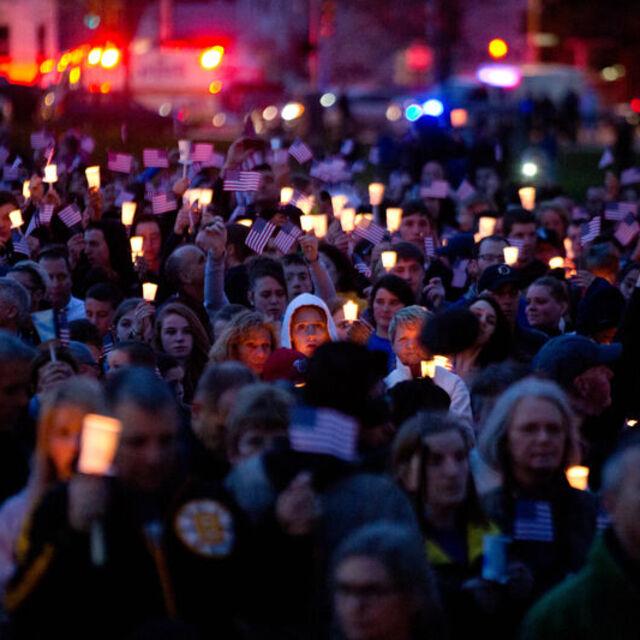Boston'daki patlamalar terör eylemi olarak inceleniyor - 13 yıl önce