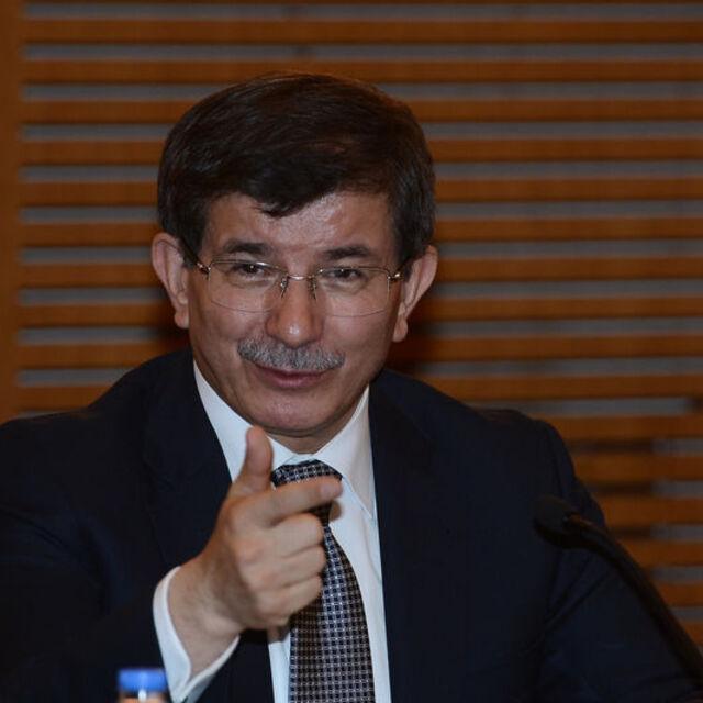Davutoğlu: Mursi'nin görevden alınması kaygı verici - 13 yıl önce