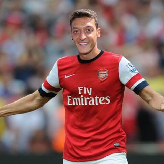 Mesut Özil, Bale ve Neymar'a "fark attı'' - 13 yıl önce