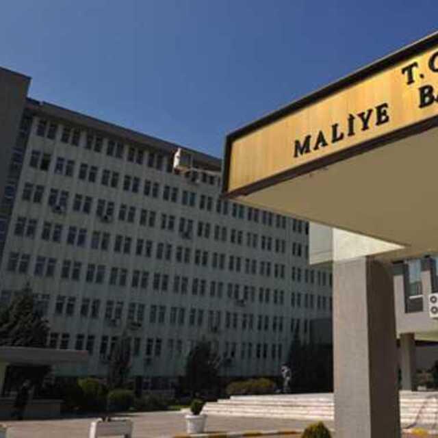 Faiz dışı fazla Eylül ayında 1.3 milyar lira oldu - 12 yıl önce