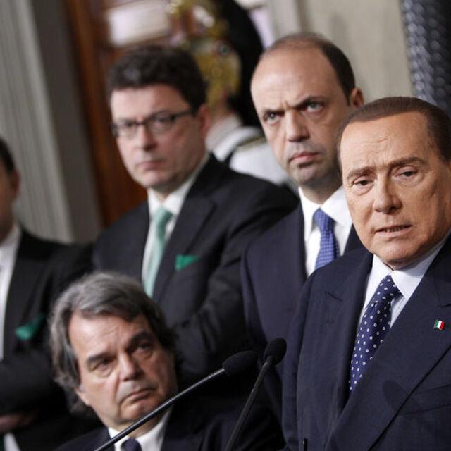 Berlusconi'nin cezası 2 yıla indirildi - 12 yıl önce