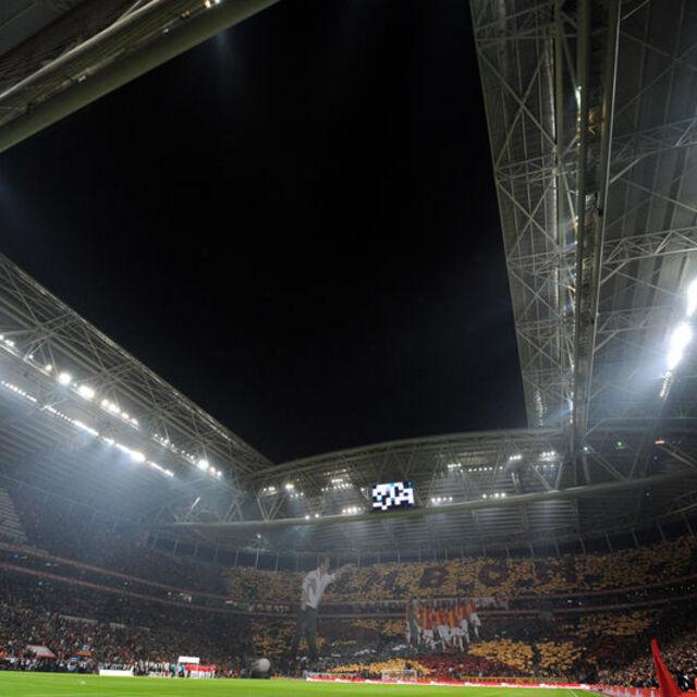 G.Saray Tacirler ile sponsorluk anlaşması imzaladı - 12 yıl önce