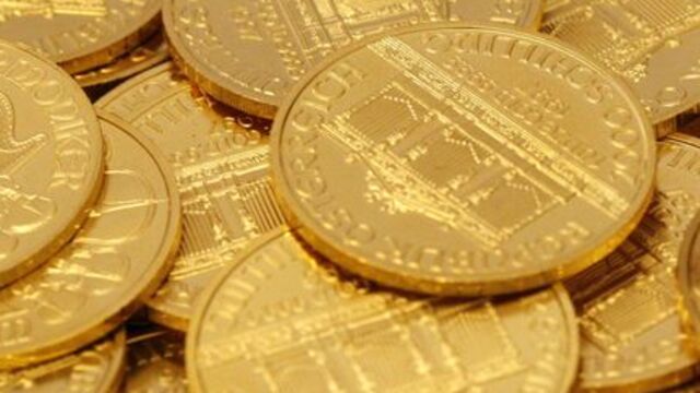 Altın düşüşünü sürdürüyor