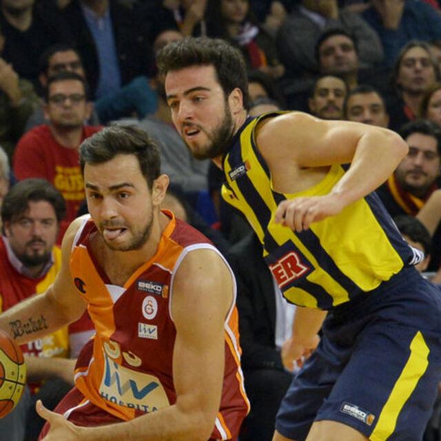 Basketbol derbisinde gülen Galatasaray oldu - 12 yıl önce