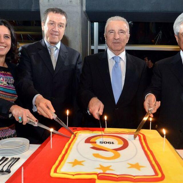 Galatasaray'da yılbaşı kutlaması - 12 yıl önce