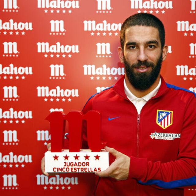 Arda Turan'a Atletico Madrid'de ayın futbolcusu ödülü - 12 yıl önce