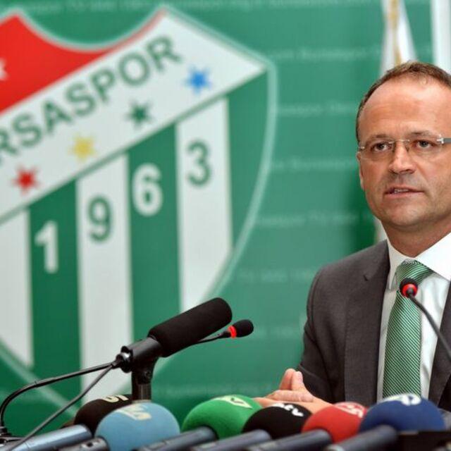 Bursaspor/ Buz: Galatasaray büyük takım ama... - 12 yıl önce