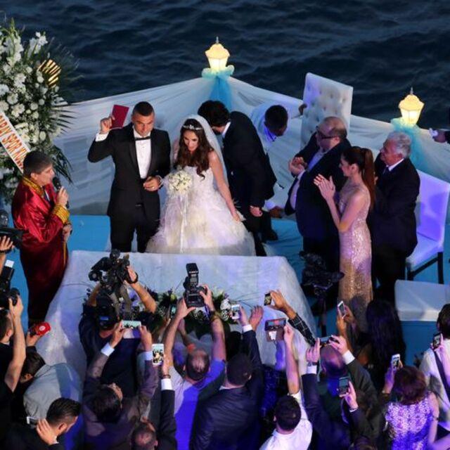 Burak Yılmaz Antalya'da evlendi - 12 yıl önce