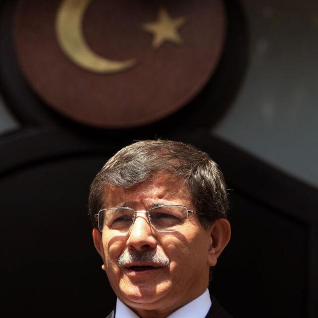 Davutoğlu: Peşmerge'nin geçişleri başlamadı - 11 yıl önce