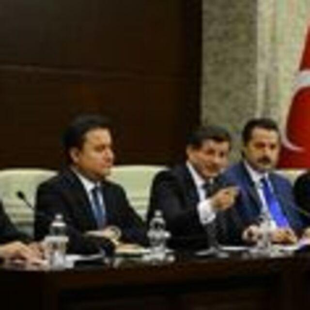 Davutoğlu: İş kazası olmayan işyerlerini ödüllendireceğiz - 11 yıl önce