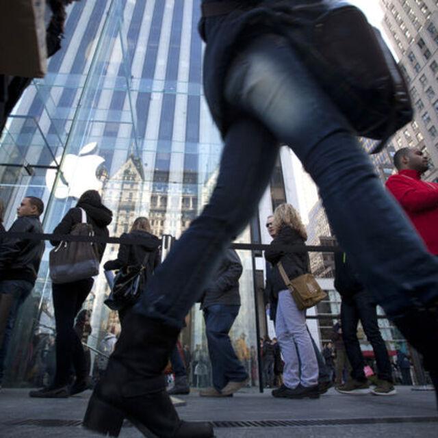 Apple'ın piyasa değeri 700 milyar dolara ulaştı - 11 yıl önce