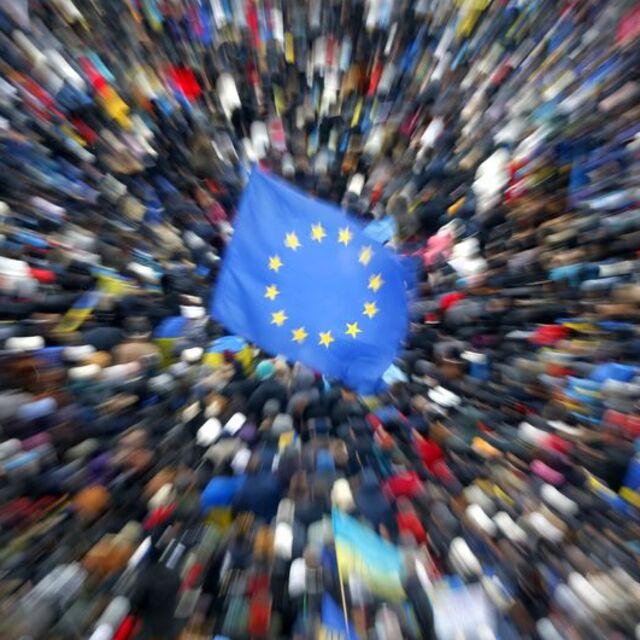 Euro Bölgesi'nde öncü PMI yükseldi - 11 yıl önce